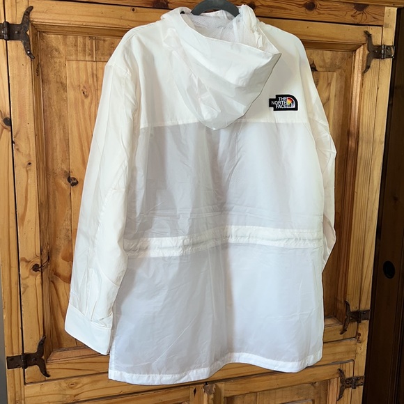 The North Face Gardenia White Outline hooded Anorak windbreaker. SZ M. NWT - Picture 5 of 7